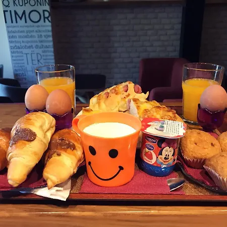 People Vendégház 3*