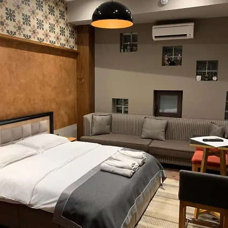 Guest house People