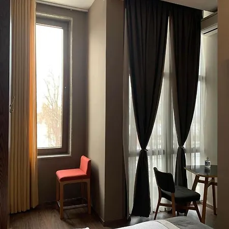 People Guest house 3*